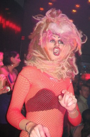 drag queen china white