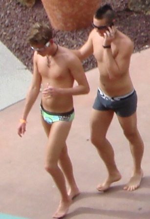 hot shirtless twink boys